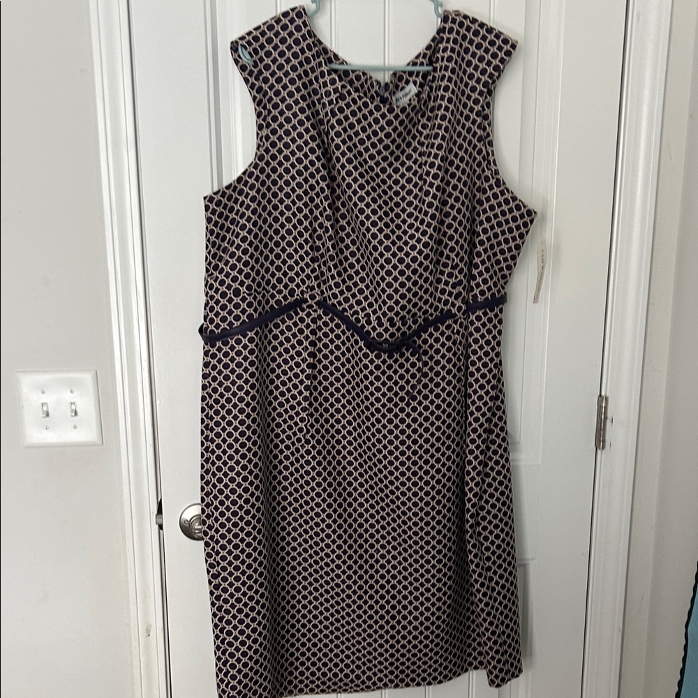 Shelby & Palmer Navy and Cream Geometric Midi Dress